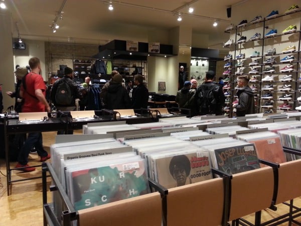 Vinyl Abteilung im hhv selected store Berlin