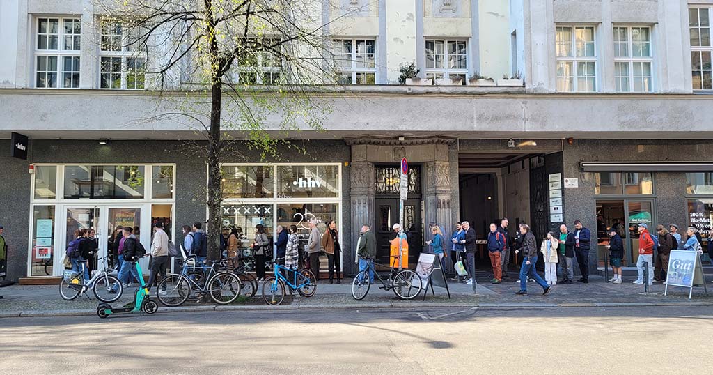 Record Store Day 2023: Schlange vorm HHV Store Berlin