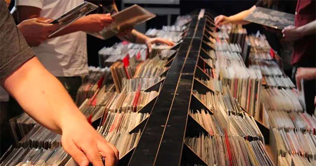 Plattenladen Symbolbild