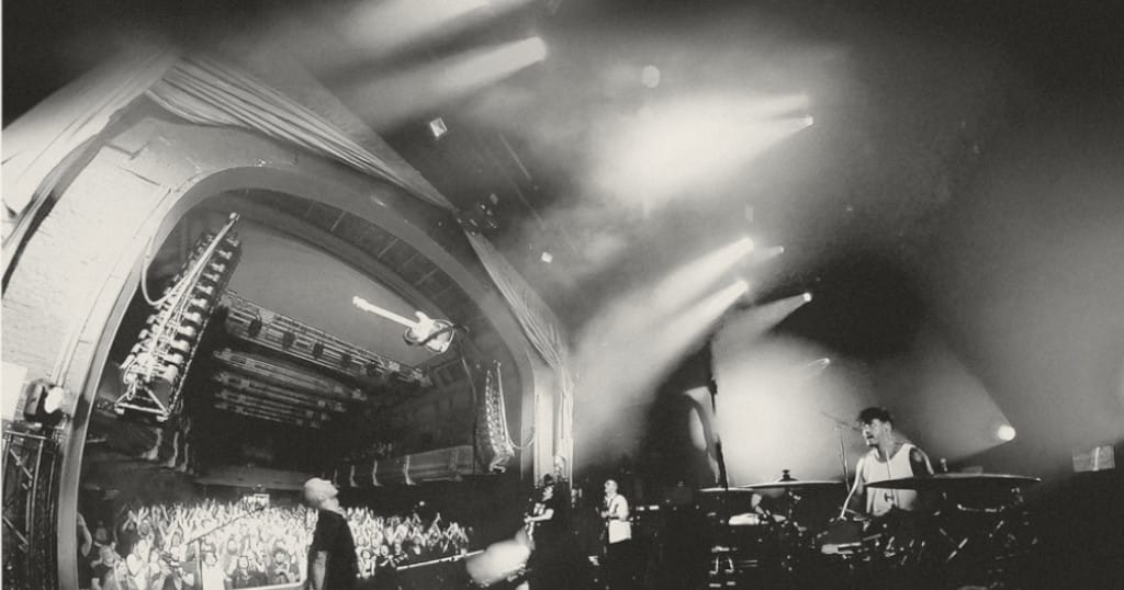 Vinyl der Woche: And So I Watch You From Afar - Megafauna